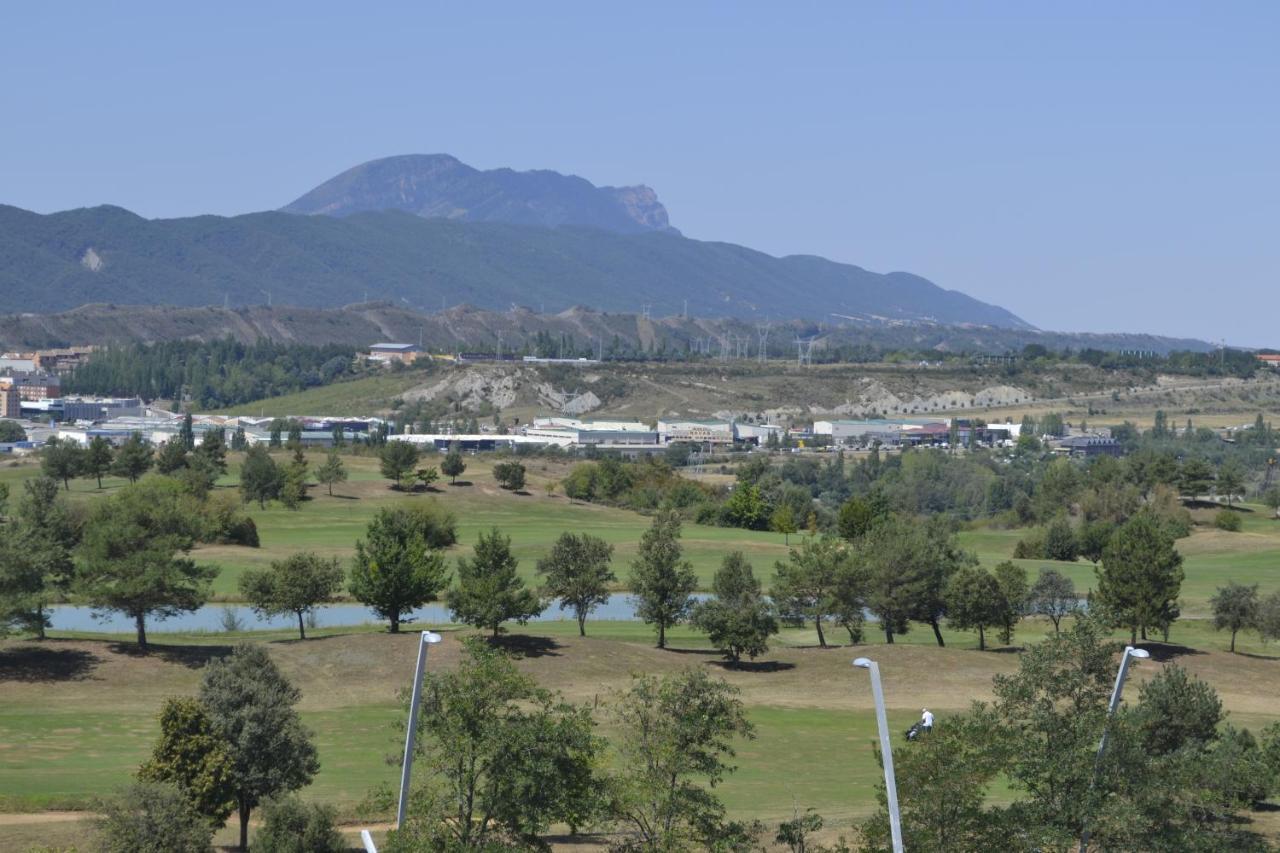 Apartamento Las Margas Golf Pirineo Aragones Sabiñánigo Екстериор снимка