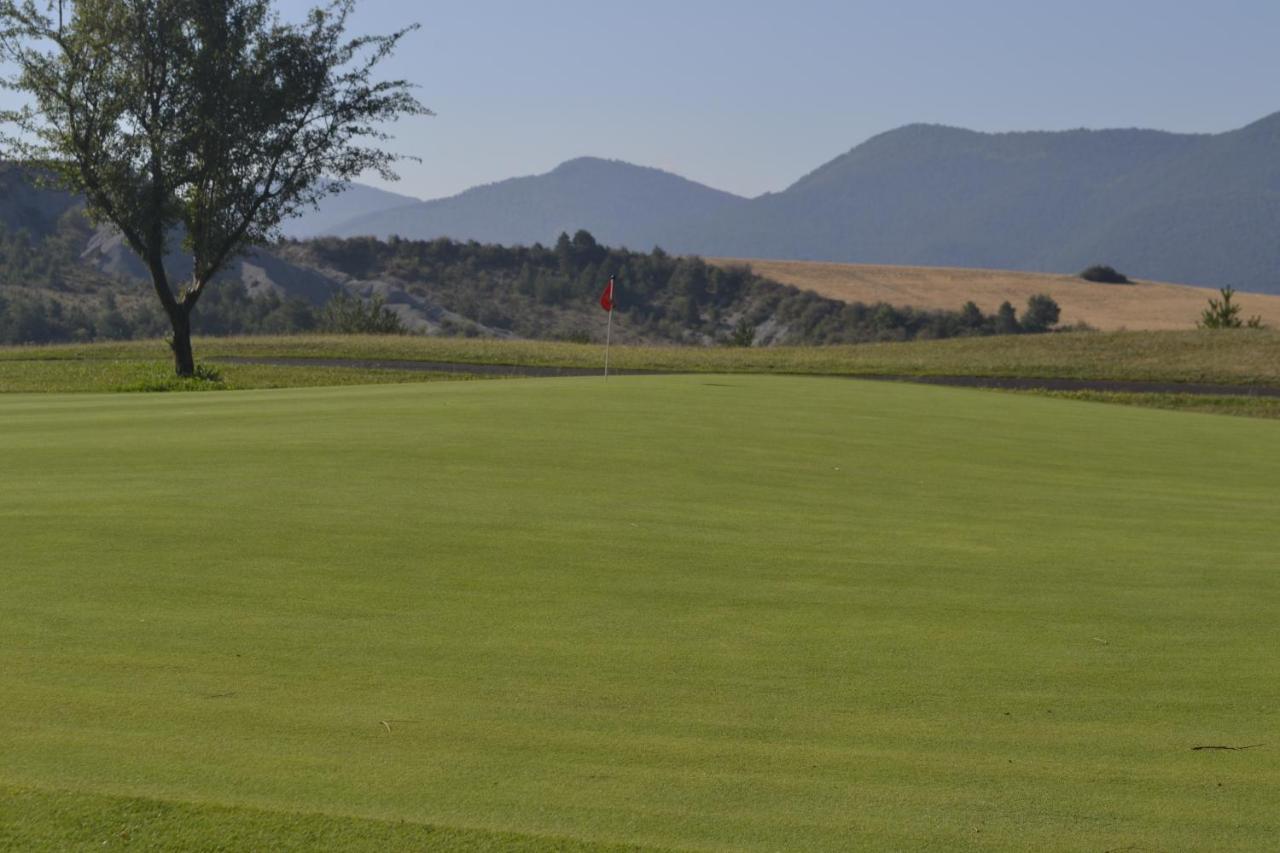 Apartamento Las Margas Golf Pirineo Aragones Sabiñánigo Екстериор снимка